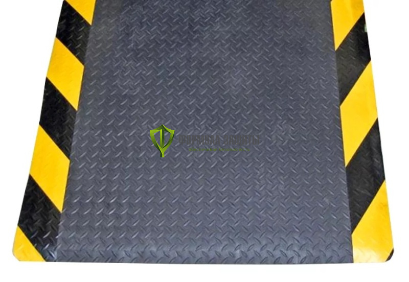 Противоусталостный мат с ромбическим рифлением от интернет-магазина Формула Защиты