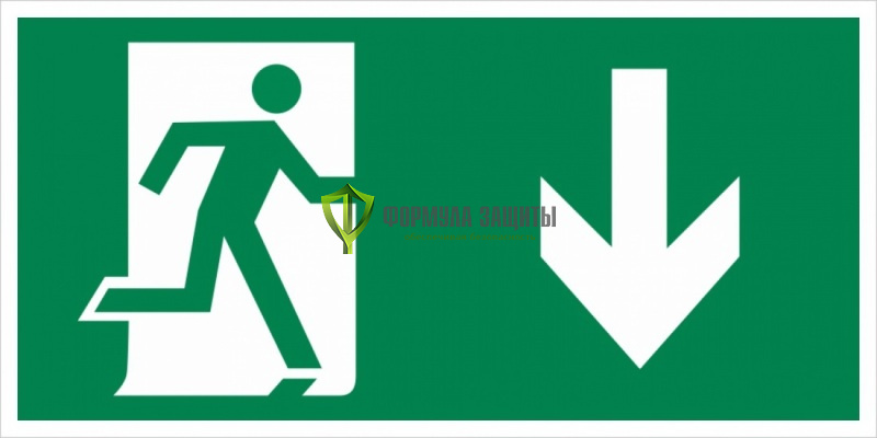 Знак E38 «Указатель двери эвакуационного выхода (правосторонний)» (металл) от интернет-магазина Формула Защиты