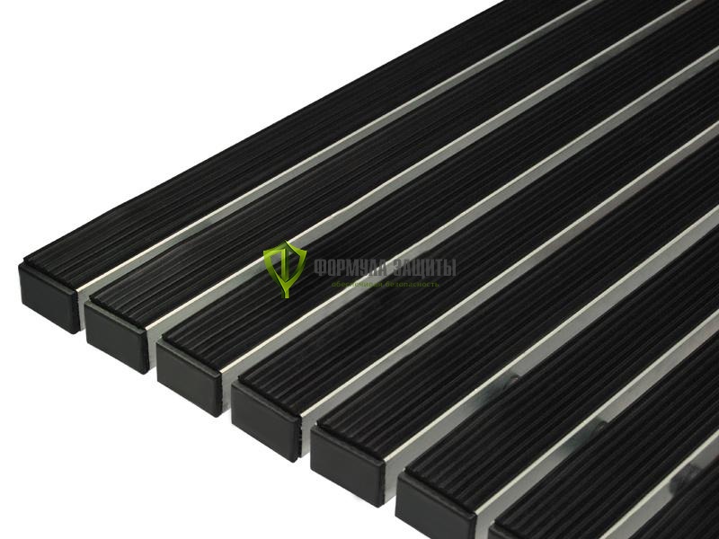 Придверная алюминиевая решетка со вставкой «Резина» от интернет-магазина Формула Защиты