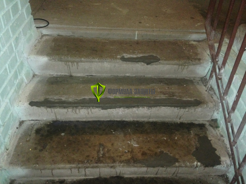 Монтаж резиновых проступей на ступени 13.08.2017 г.