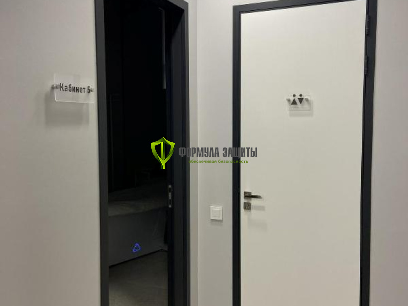 Изготовление и монтаж информационного и защитного оборудования для клиники косметологии 19.05.2024 г.