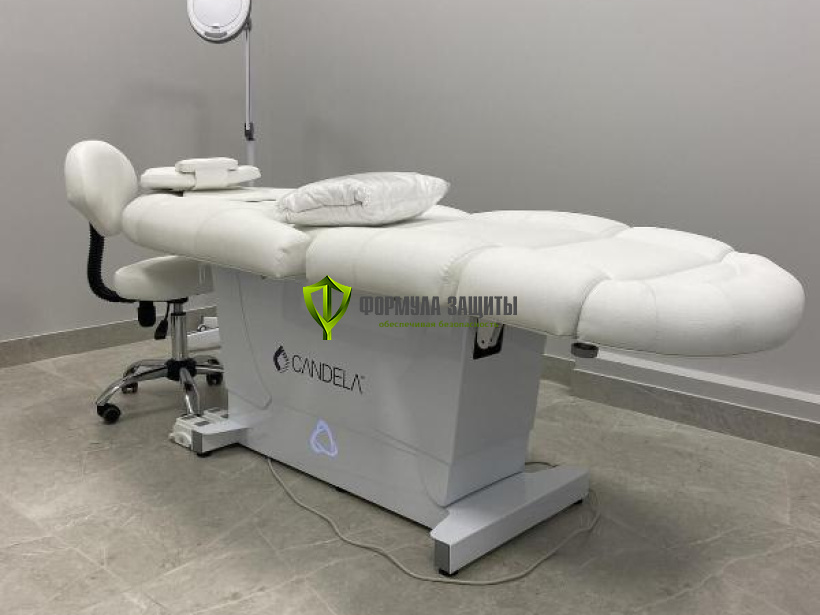 Изготовление и монтаж информационного и защитного оборудования для клиники косметологии 19.05.2024 г.